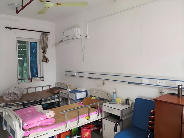 往届本科生转深圳户口_董璇谈2任丈夫：从没想过会和高云翔离婚，张维伊敢娶我很勇敢 庭财托账依托于家理信户富管